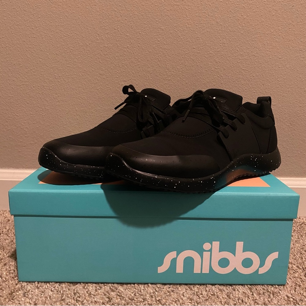 Snibbs slip resistant shoes